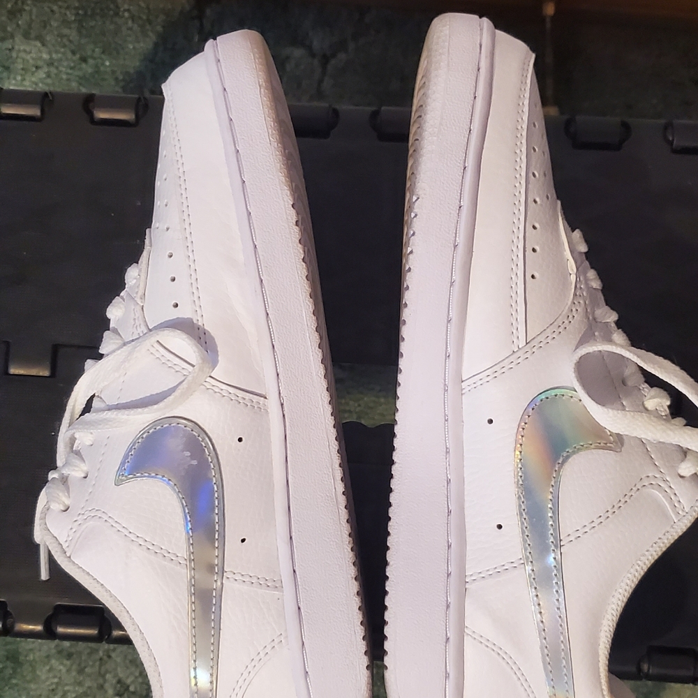 Nike Women's Court Vision Low - Picture 3 of 5